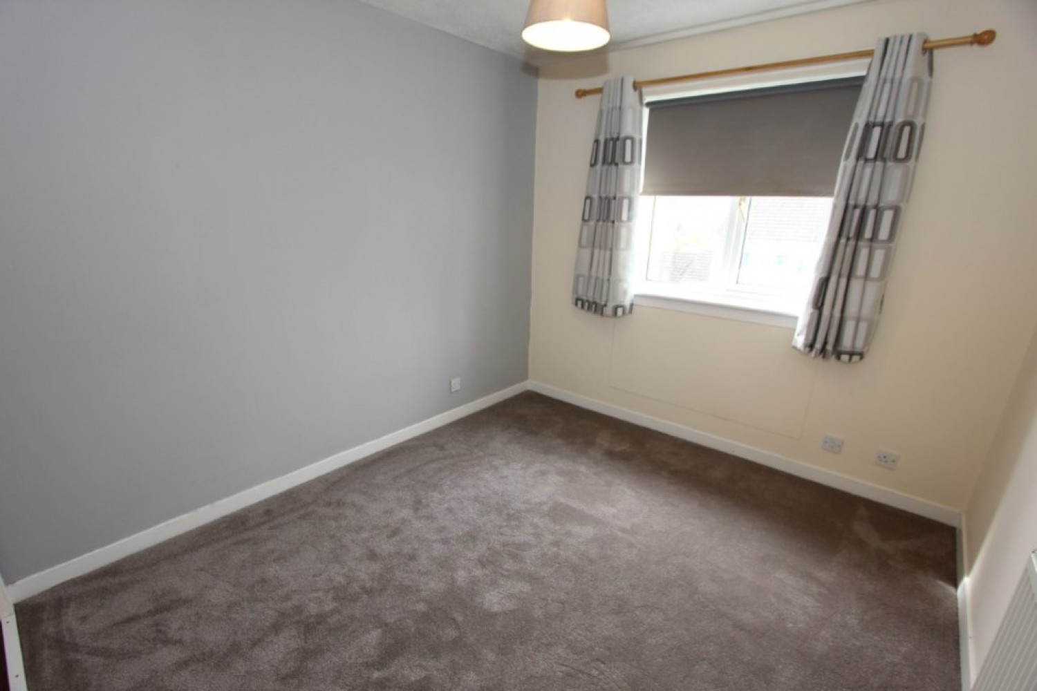 1 bedroom Flat for Letting DEACONSBANK, LOGANSWELL PLACE, G46 8NQ - UNFURNISHED