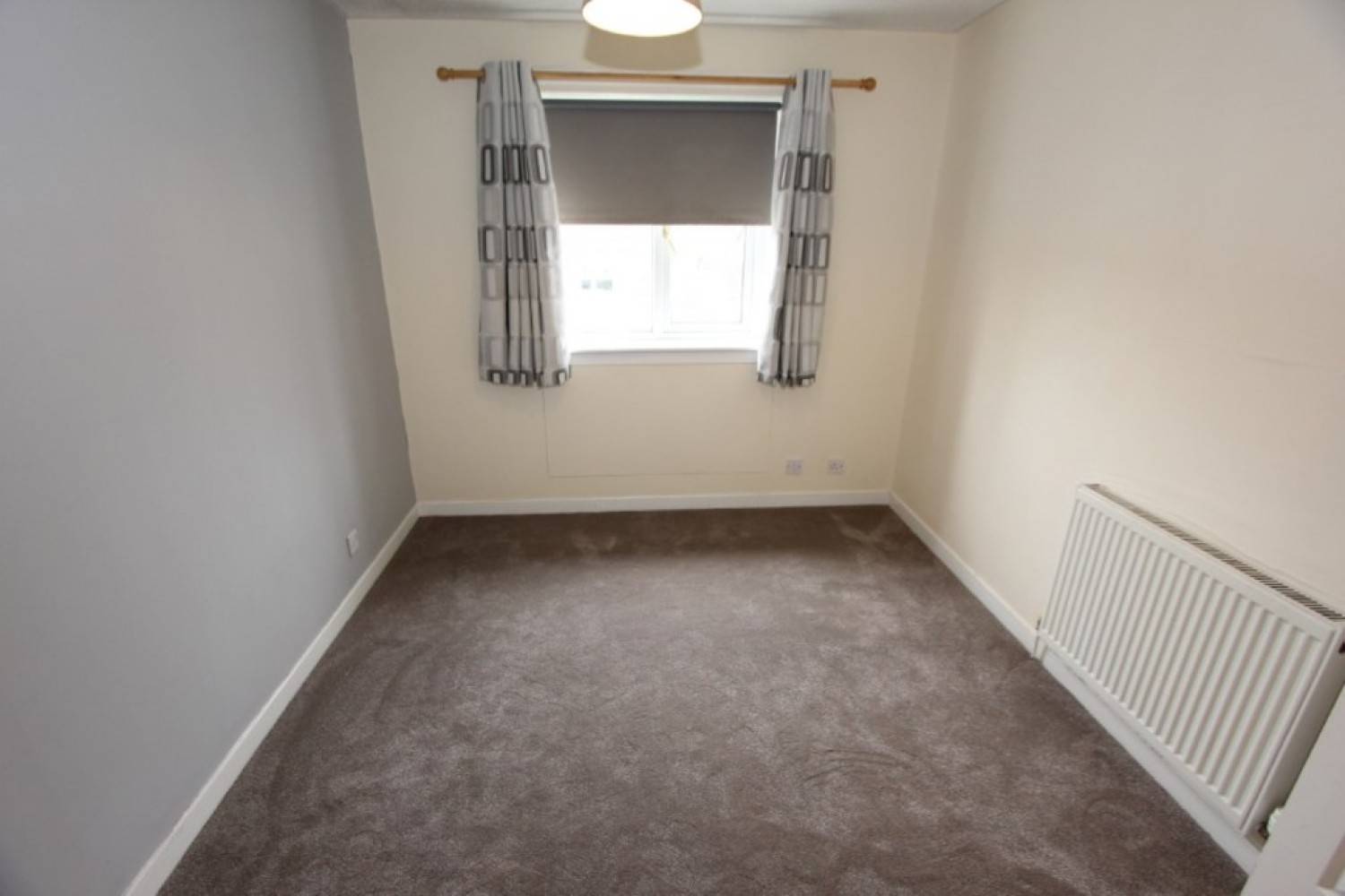 1 bedroom Flat for Letting DEACONSBANK, LOGANSWELL PLACE, G46 8NQ - UNFURNISHED