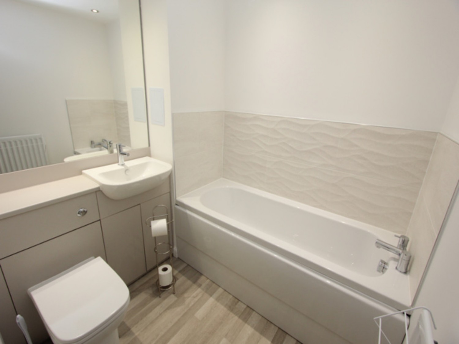 CATHCART, CRAIG TERRACE, G44 3AD - UNFURNISHED