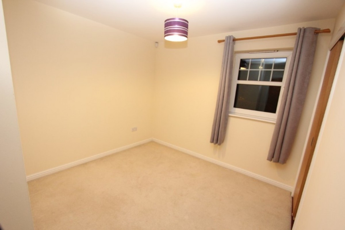 SHAWLANDS, PLEASANCE WAY, G43 1SA - UNFURNISHED