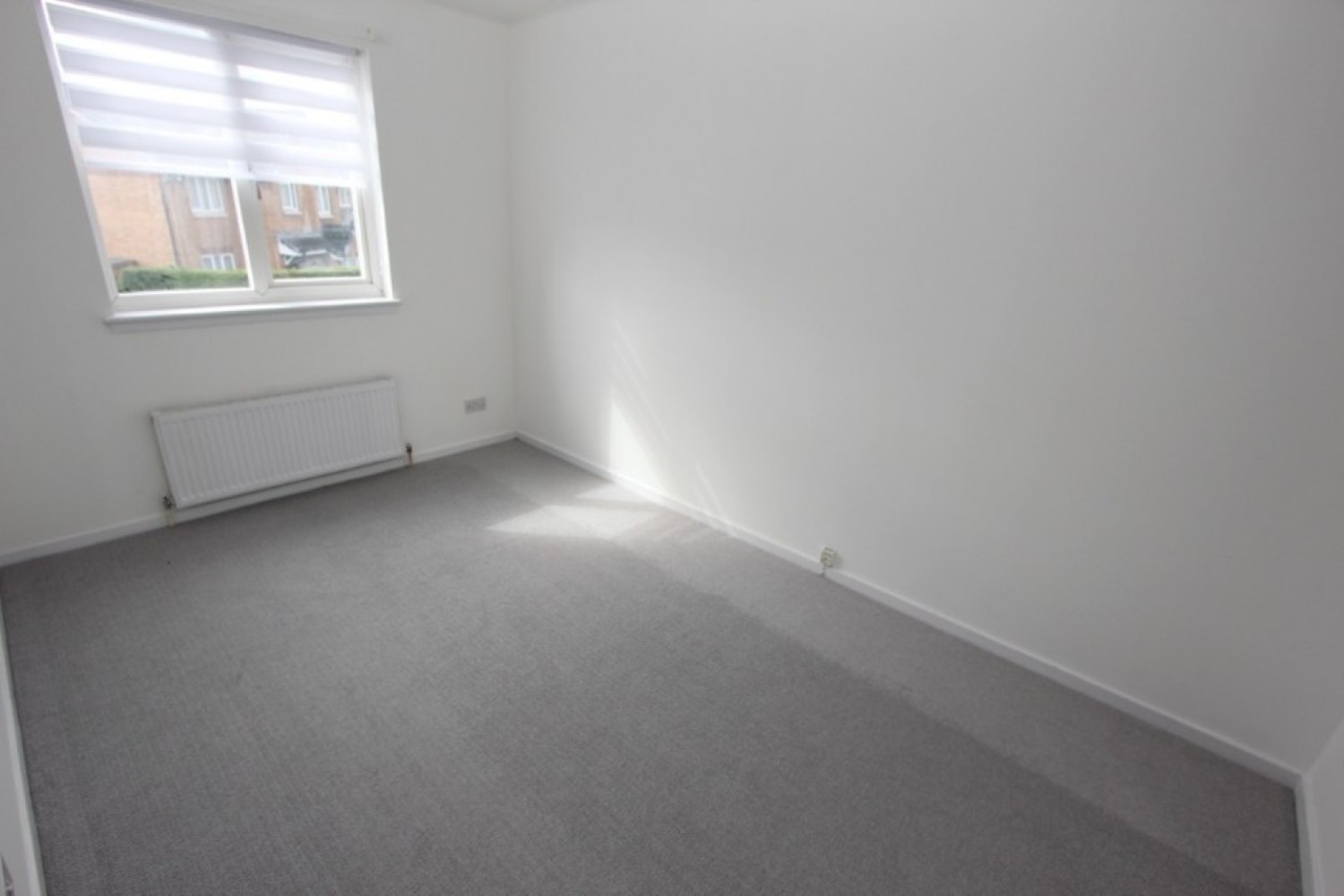 3 bedroom House for Letting THORNLIEBANK, BRENT ROAD, G46 8JG - UNFURNISHED
