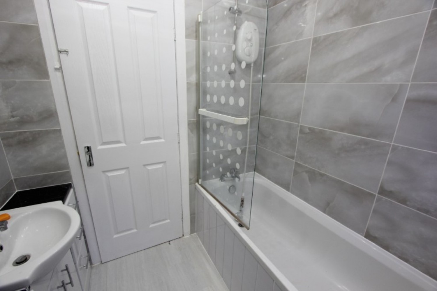3 bedroom House for Letting THORNLIEBANK, BRENT ROAD, G46 8JG - UNFURNISHED