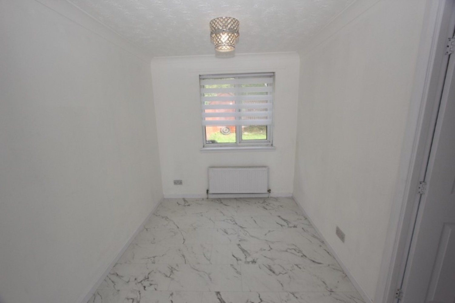3 bedroom House for Letting THORNLIEBANK, BRENT ROAD, G46 8JG - UNFURNISHED