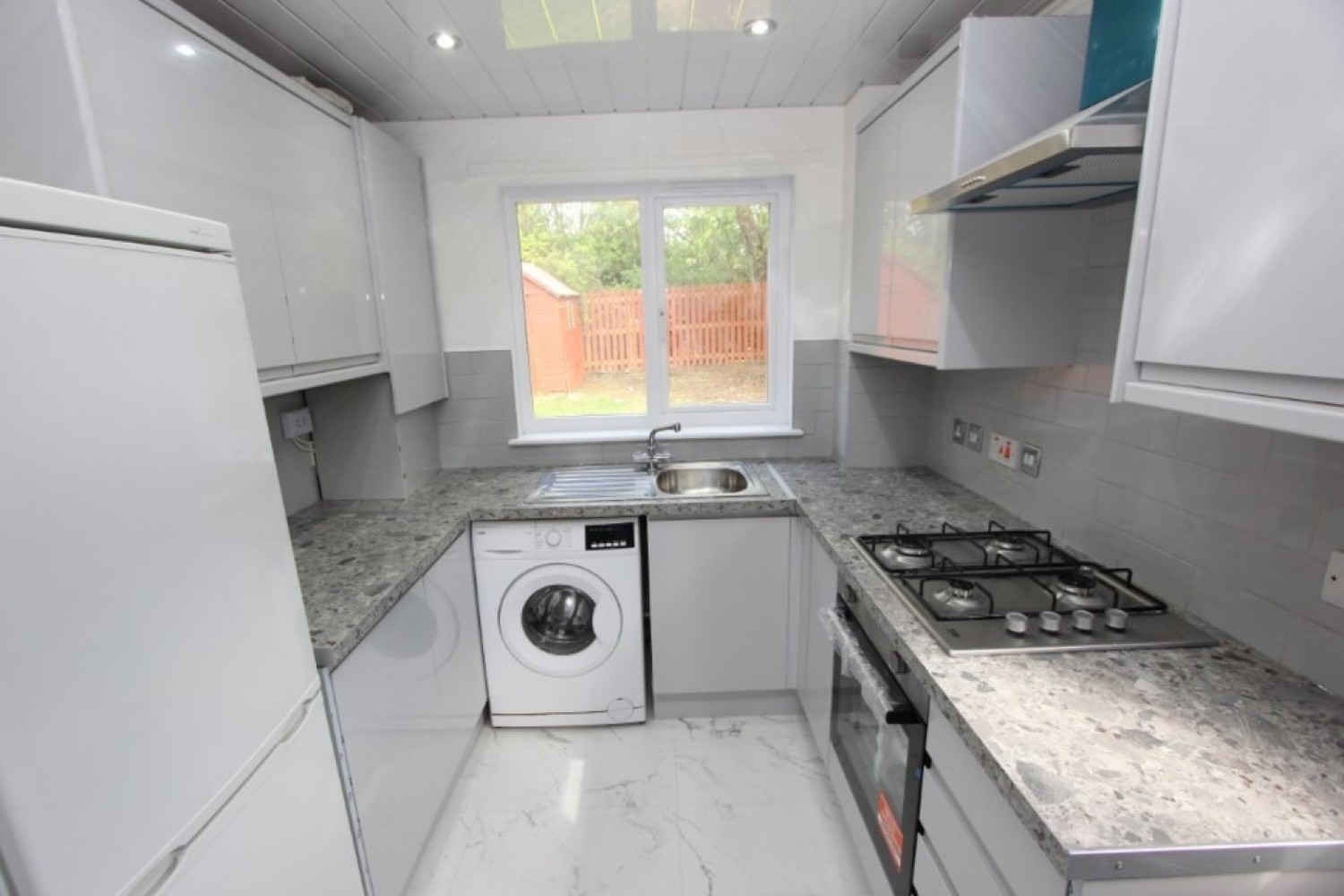 3 bedroom House for Letting THORNLIEBANK, BRENT ROAD, G46 8JG - UNFURNISHED