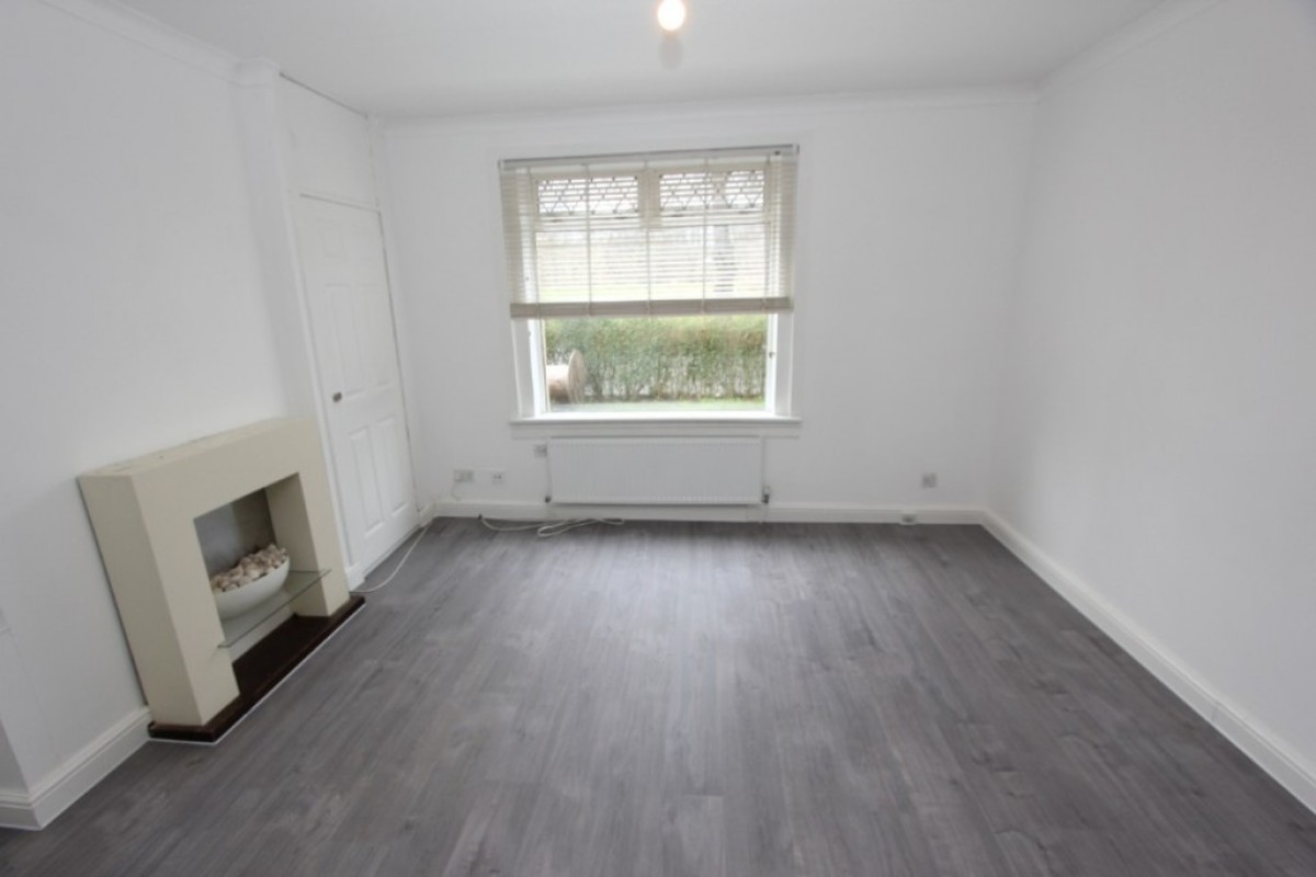 Pollok - Haughburn Road - Furnished