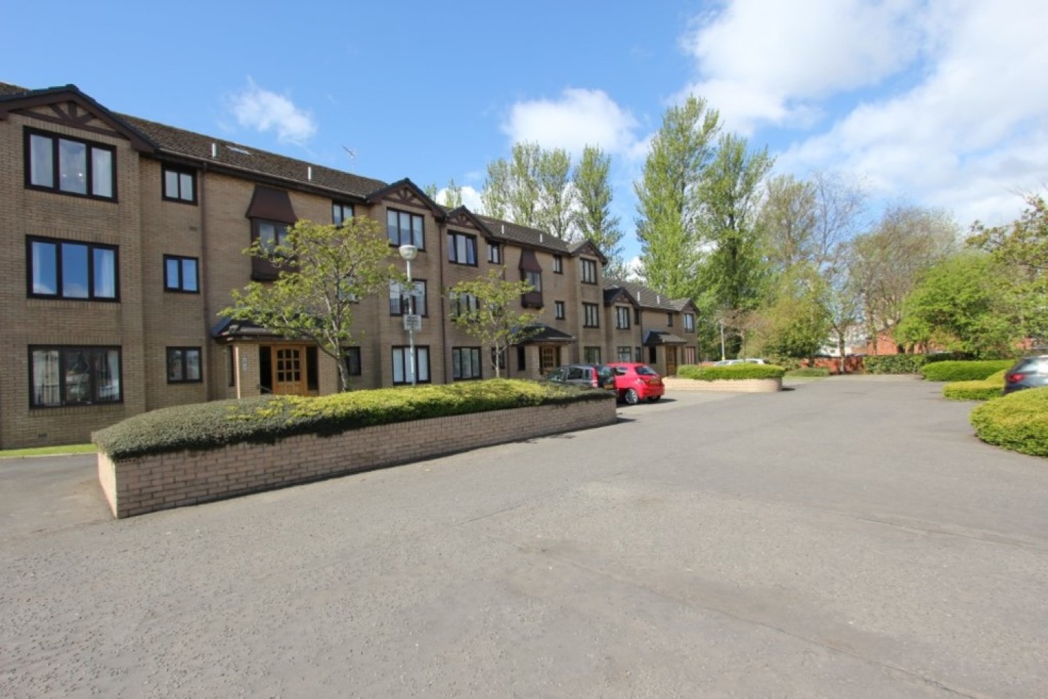 2 bedroom Flat for Sale 2/1, 563 Mosspark Boulevard