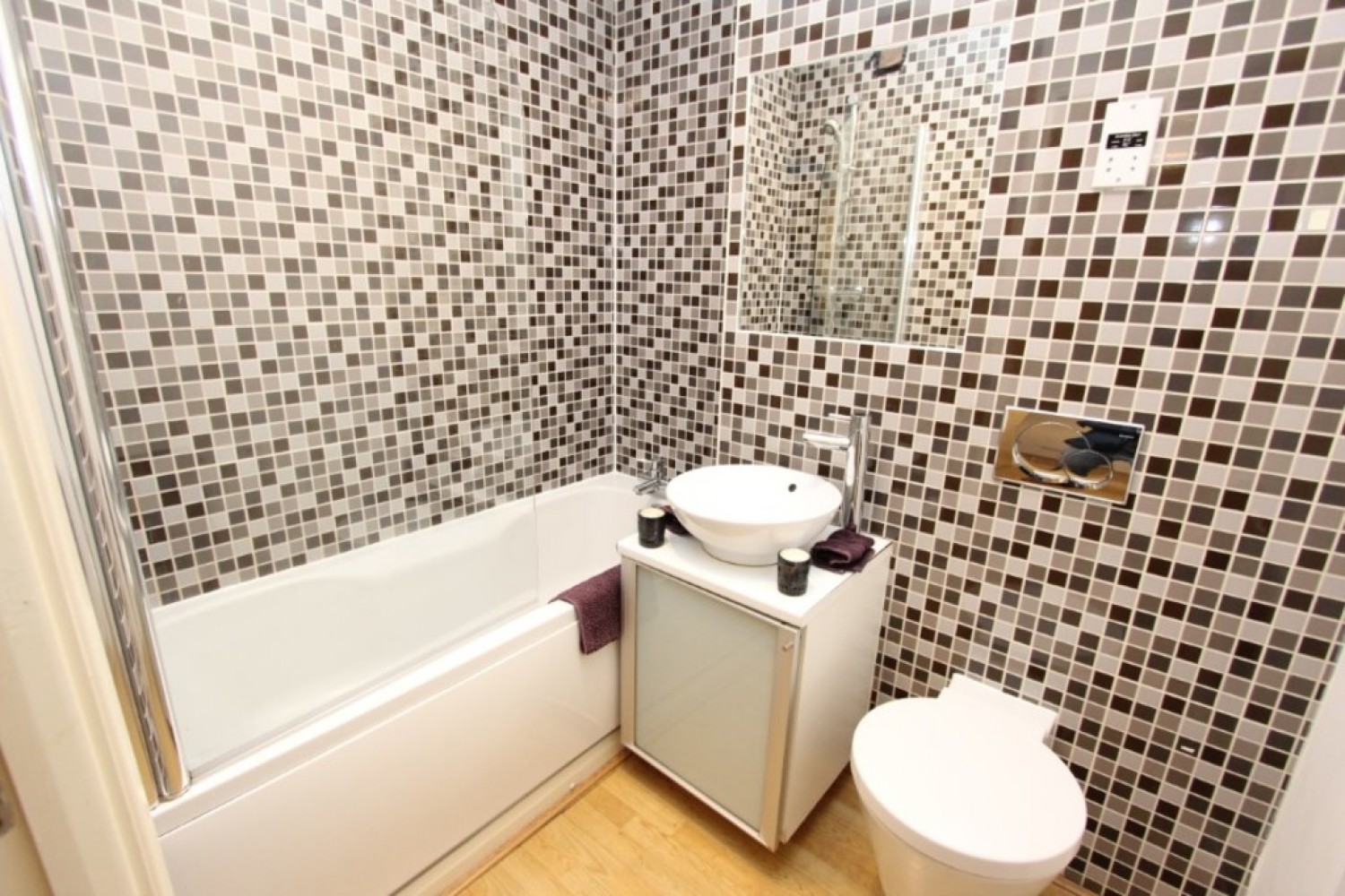 1/2, 1 Barrland Court