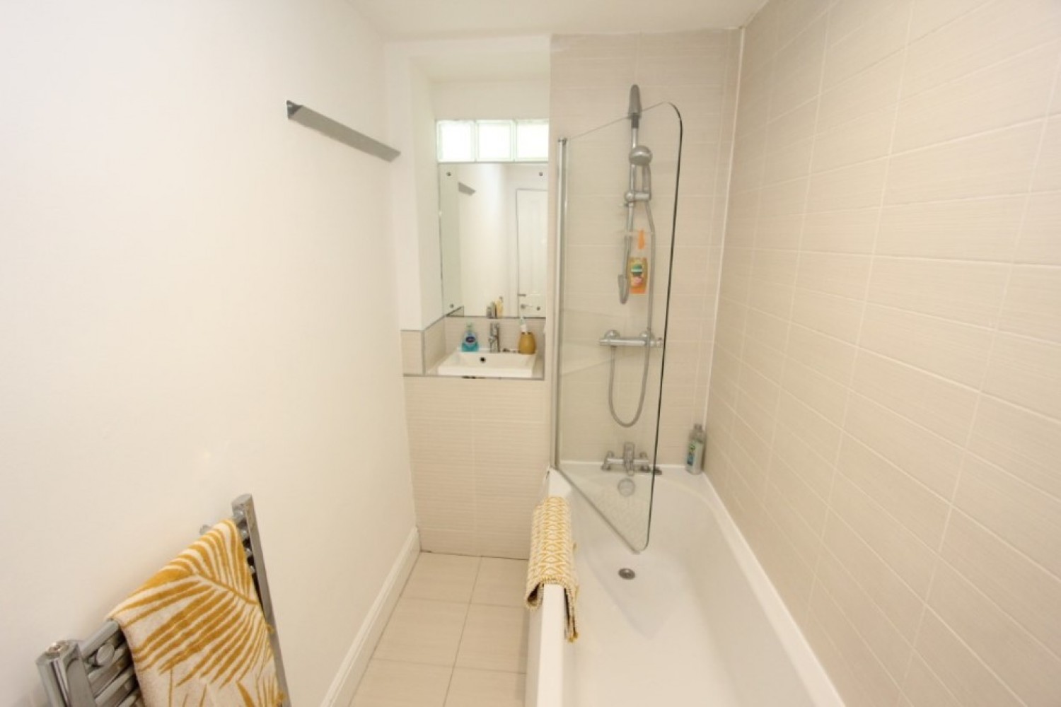 1/3, 29 Bolton Drive