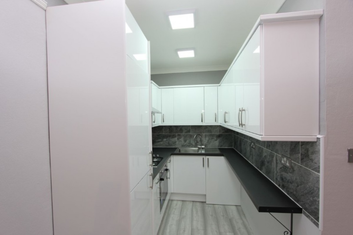 3/2, 51 Clincart Road