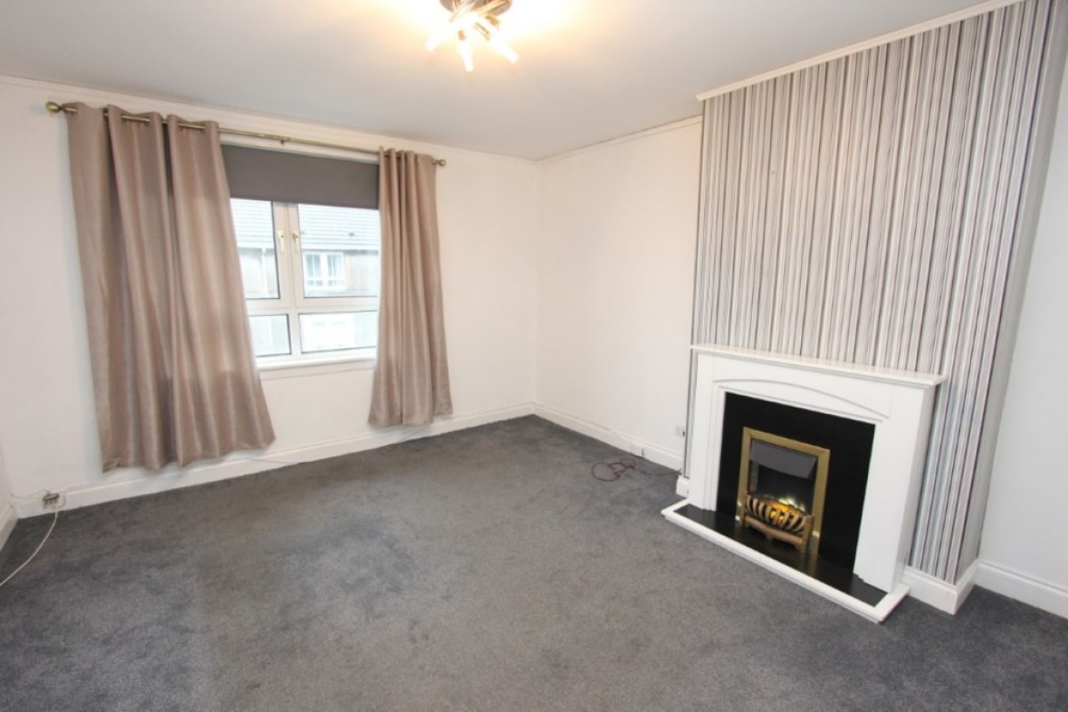 RUTHERGLEN, RICHMOND PLACE G73 3BA - UNFURNISHED