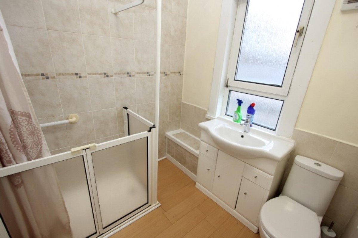 RUTHERGLEN, RICHMOND PLACE G73 3BA - UNFURNISHED