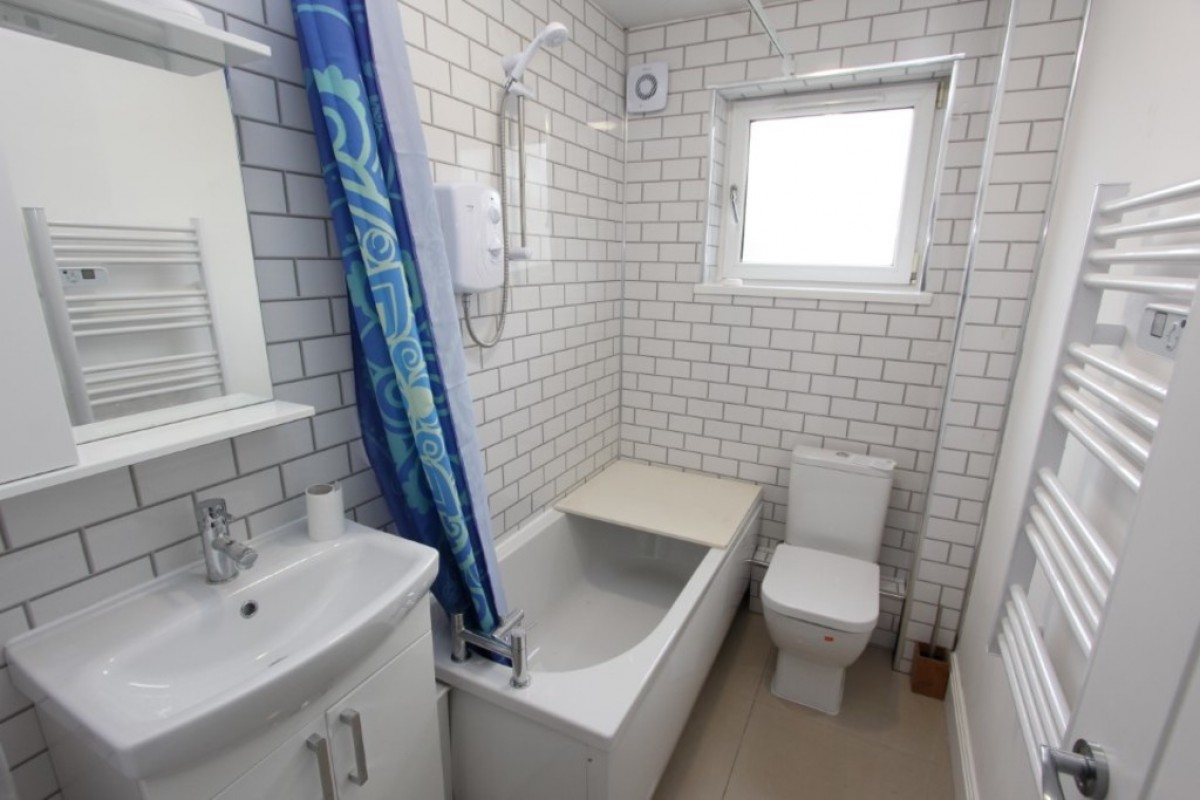 POLLOKSHAWS, GREENVIEW STREET, G43 1SN - UNFURNISHED