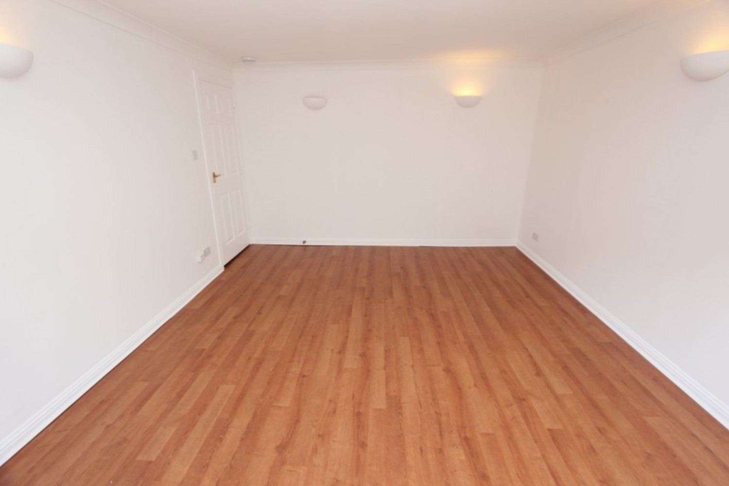 SHAWLANDS - WALTON STREET- G41 3LG