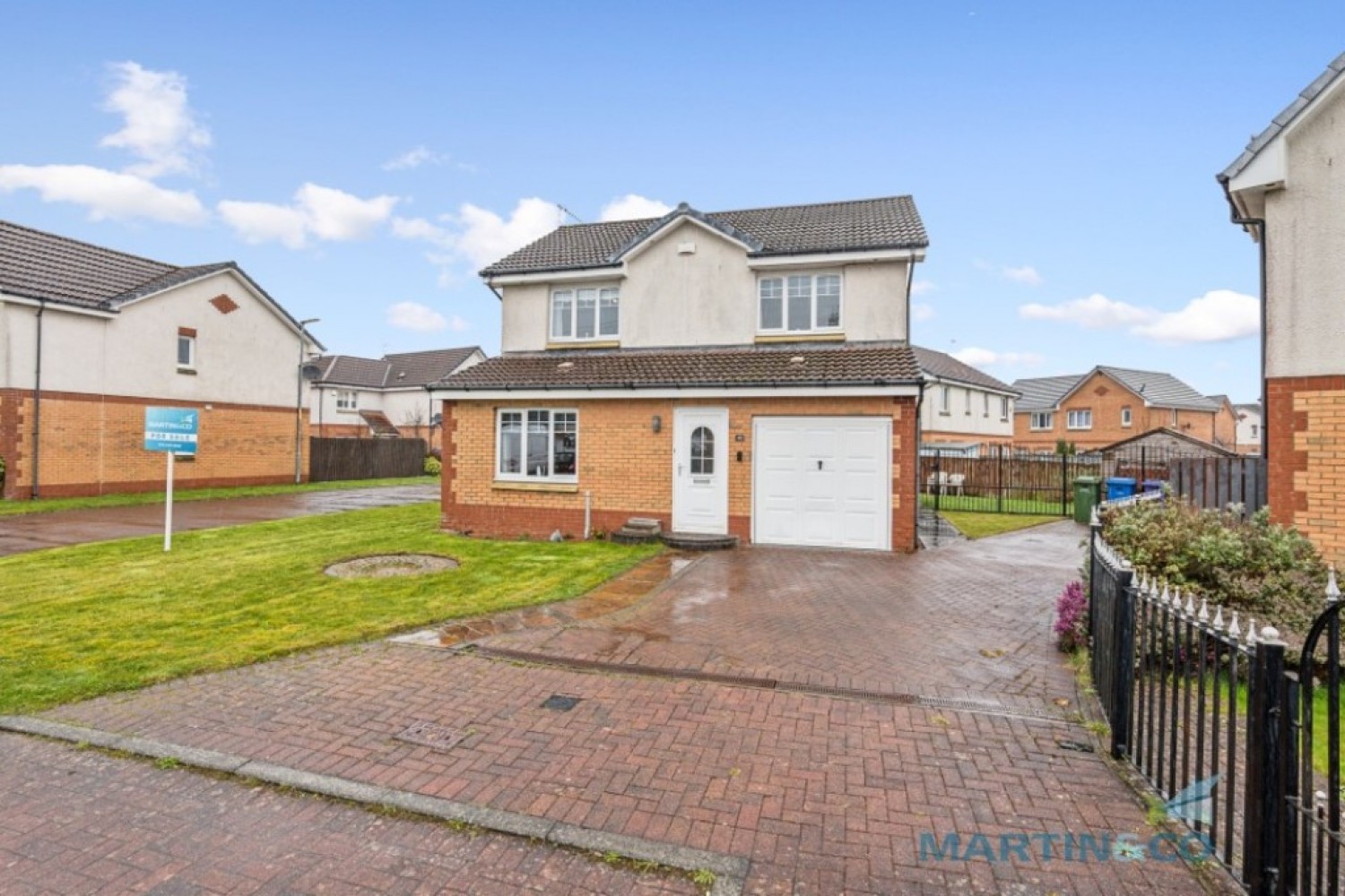Whitacres Road, Parklands