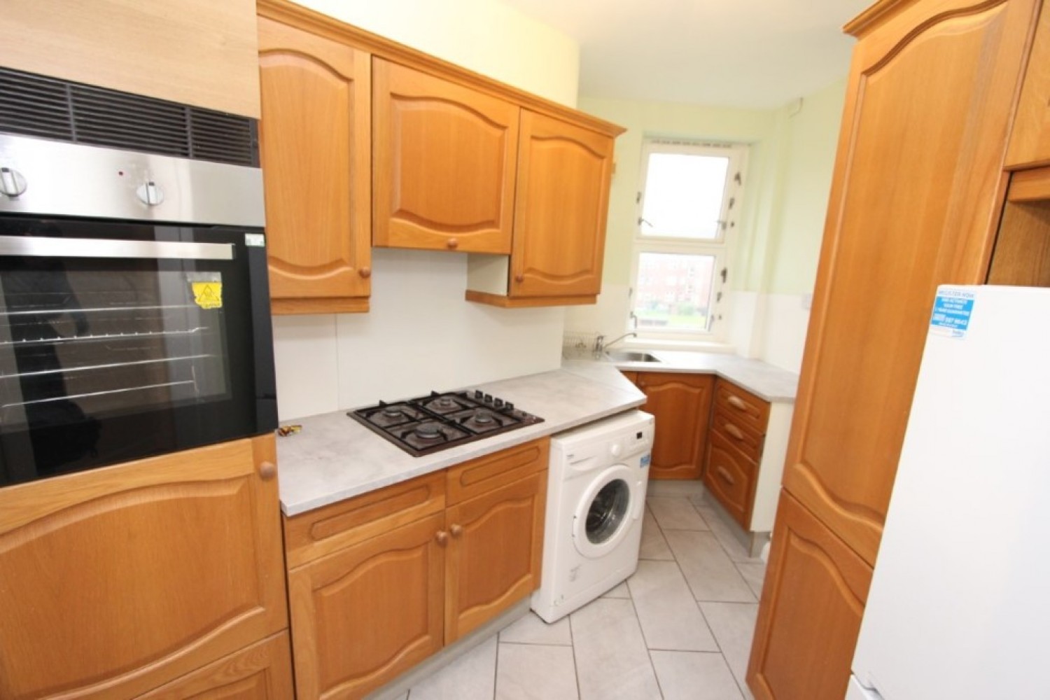 2 bedroom Flat for Letting SHAWLANDS - MOSS SIDE RD- G41 3TW