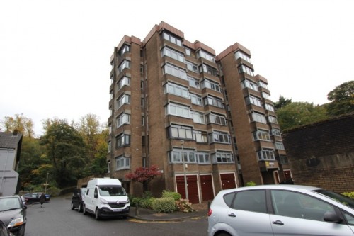 15 Lethington Tower, 28 Lethington Avenue