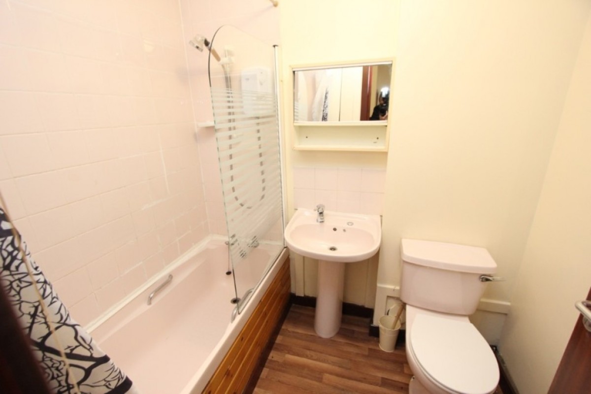 GOVANHILL-GARTURK ST- G42 8JQ