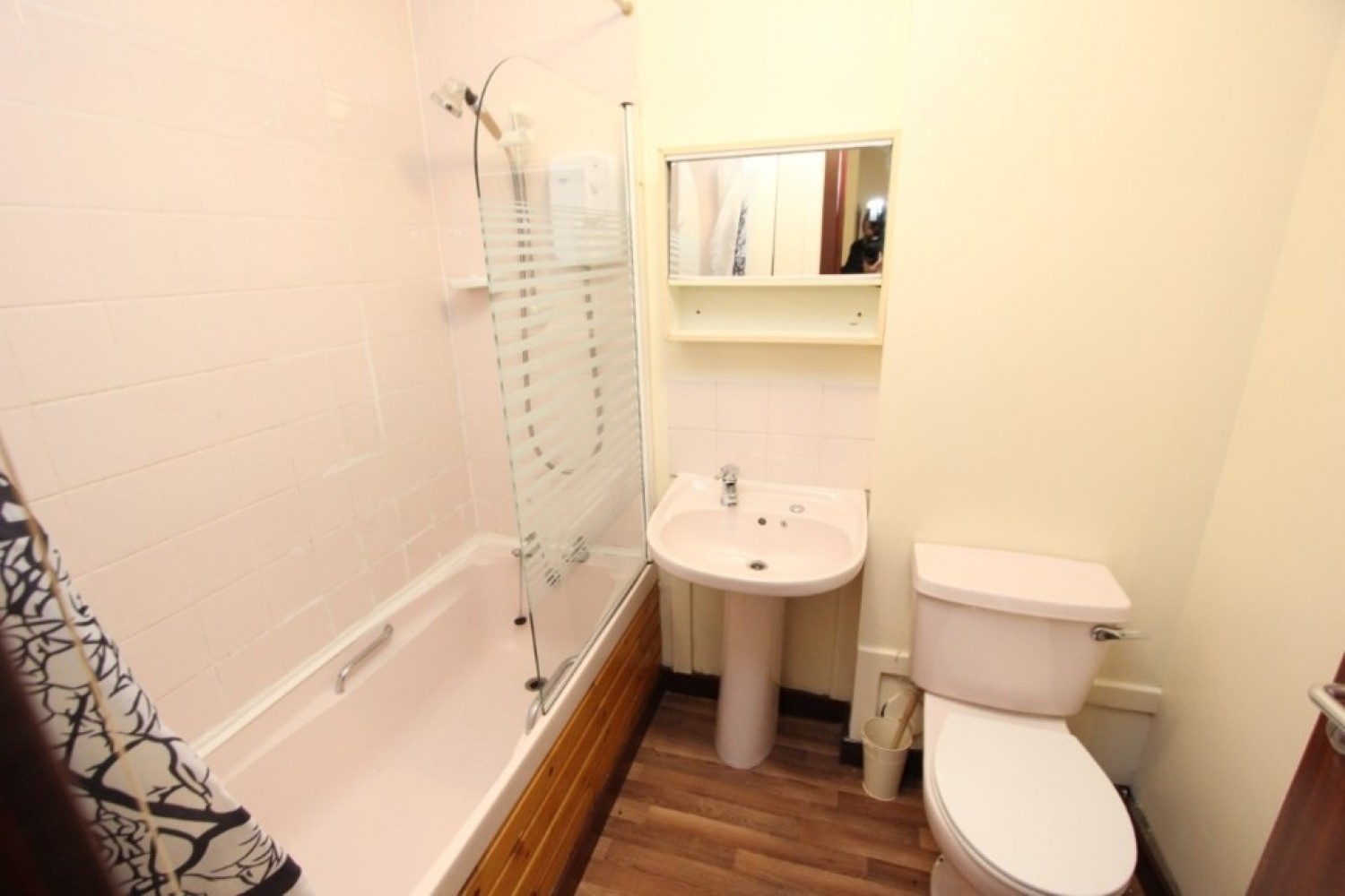 1 bedroom Flat for Letting GOVANHILL-GARTURK ST- G42 8JQ