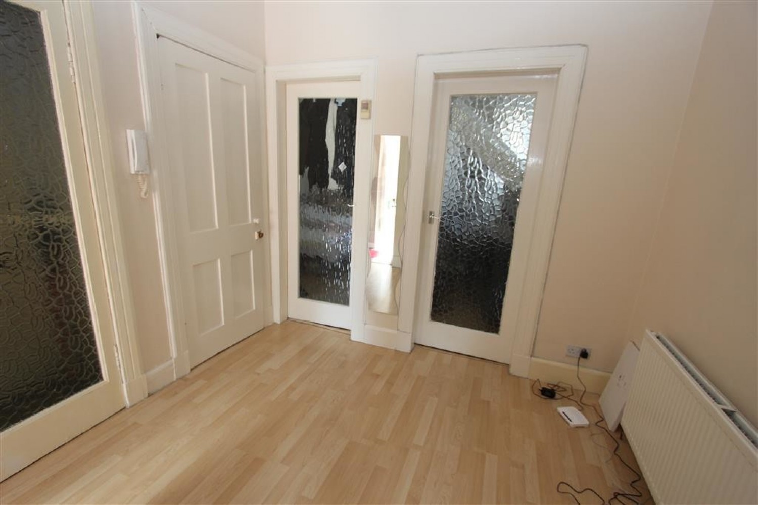 1/2, 435 Paisley Road West