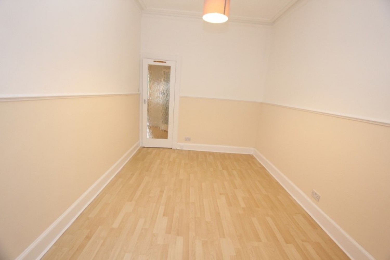 1/2, 435 Paisley Road West