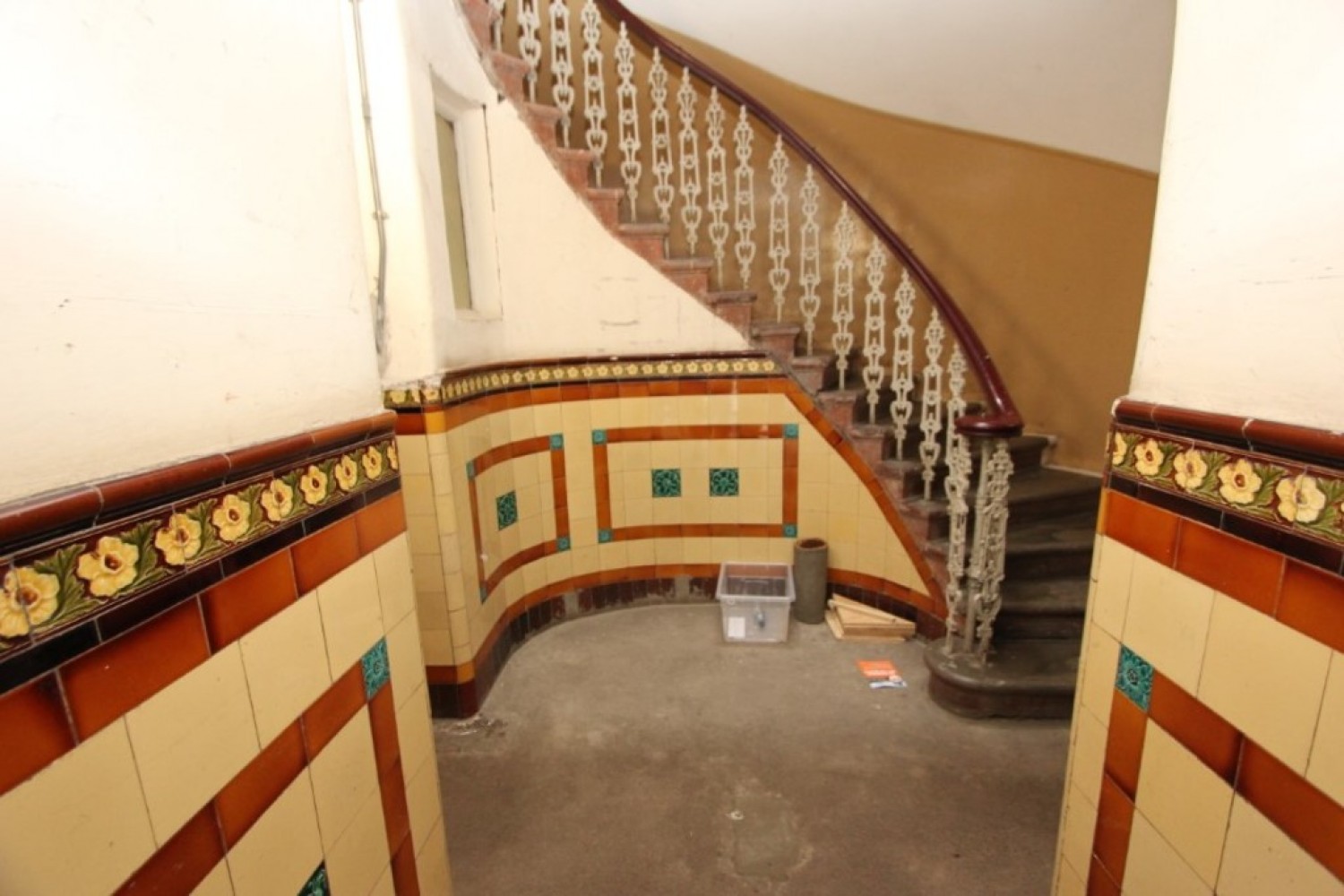 2 bedroom Flat in LANGSIDE- Millbrae Crescent- G42 9UW