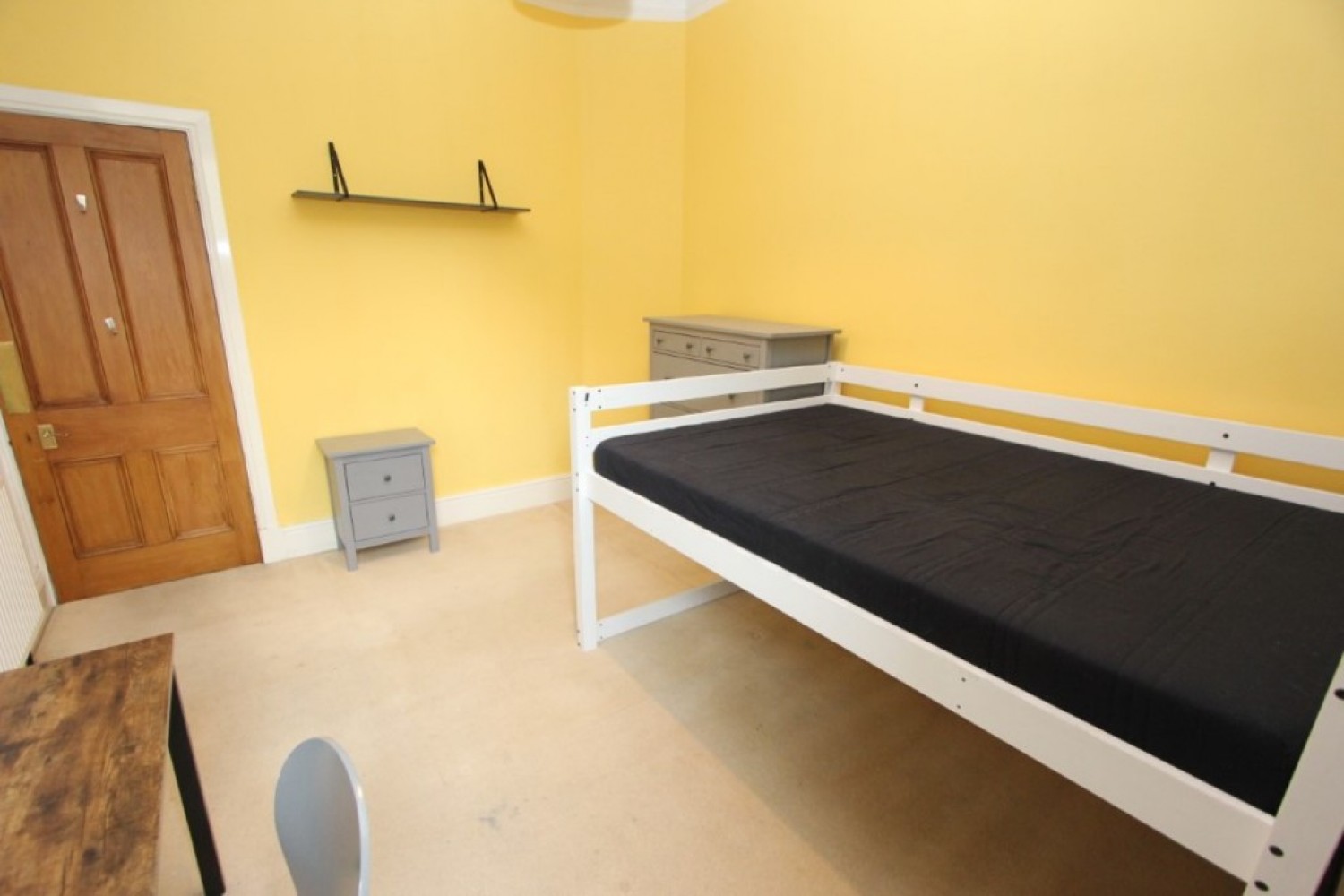 2 bedroom Flat in LANGSIDE- Millbrae Crescent- G42 9UW