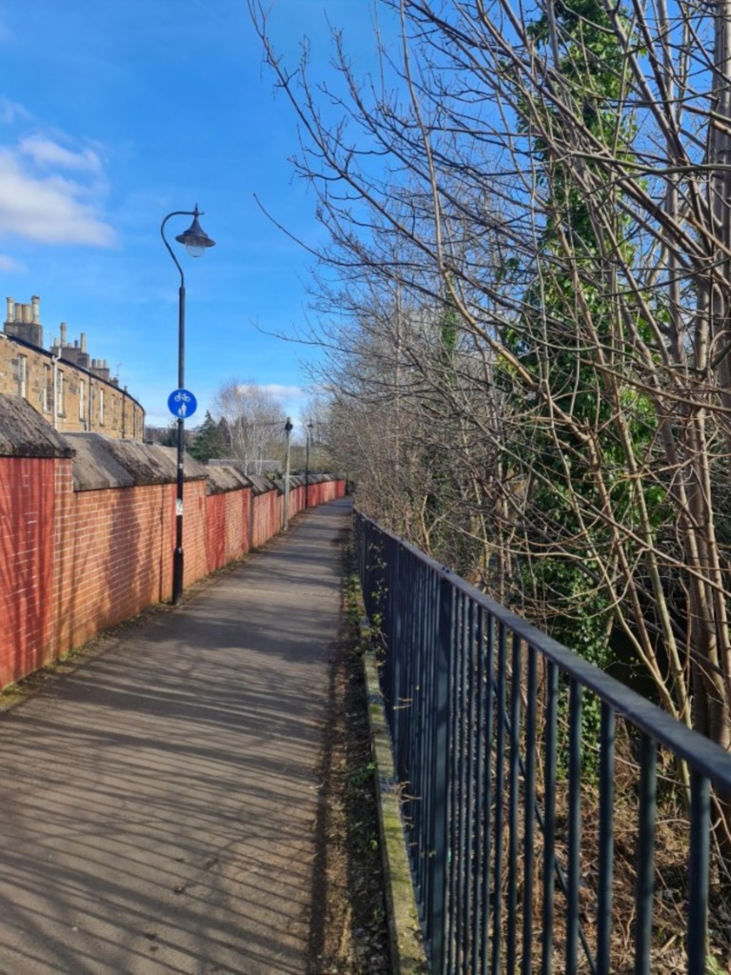 2 bedroom Flat in LANGSIDE- Millbrae Crescent- G42 9UW