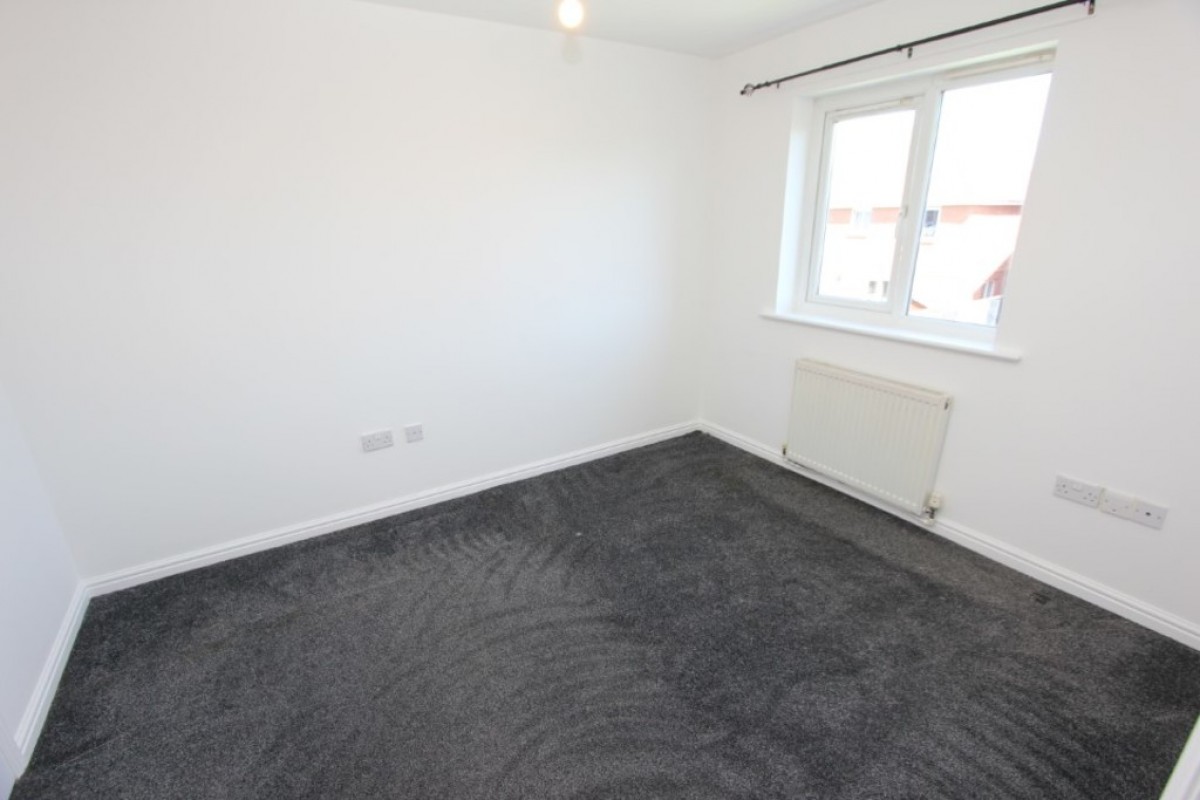 CABUSLANG- Dalziel Crescent- G72 7UR