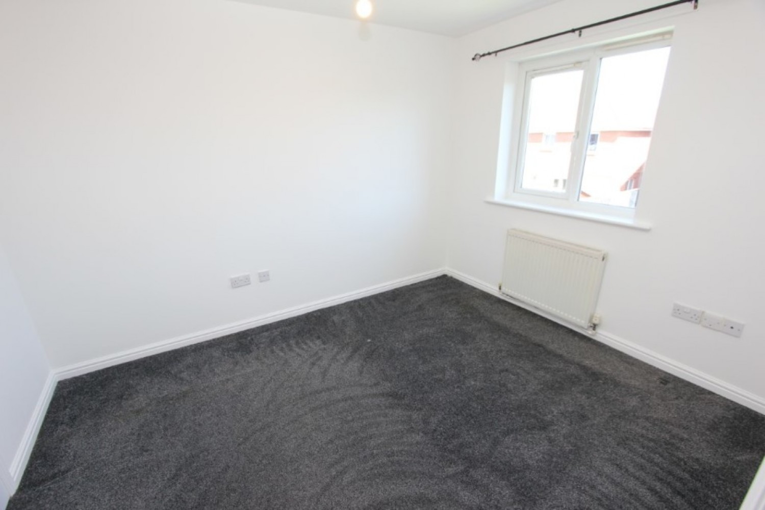 CABUSLANG- Dalziel Crescent- G72 7UR