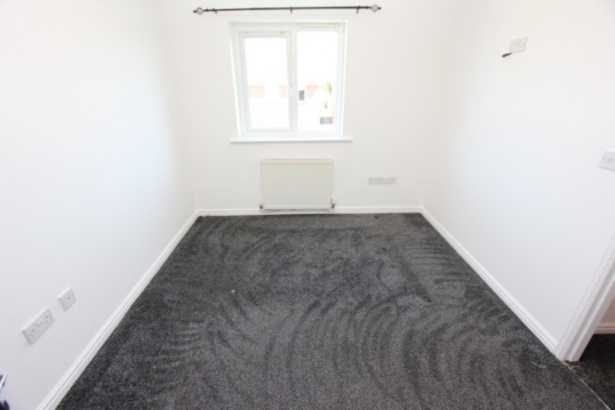 CABUSLANG- Dalziel Crescent- G72 7UR