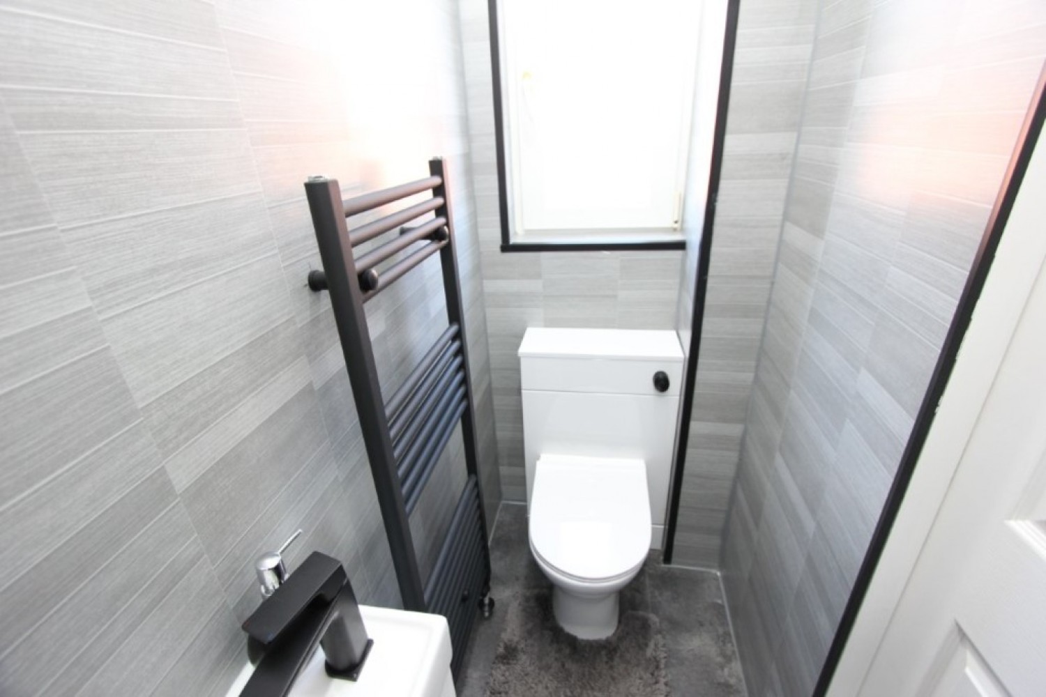 CABUSLANG- Dalziel Crescent- G72 7UR
