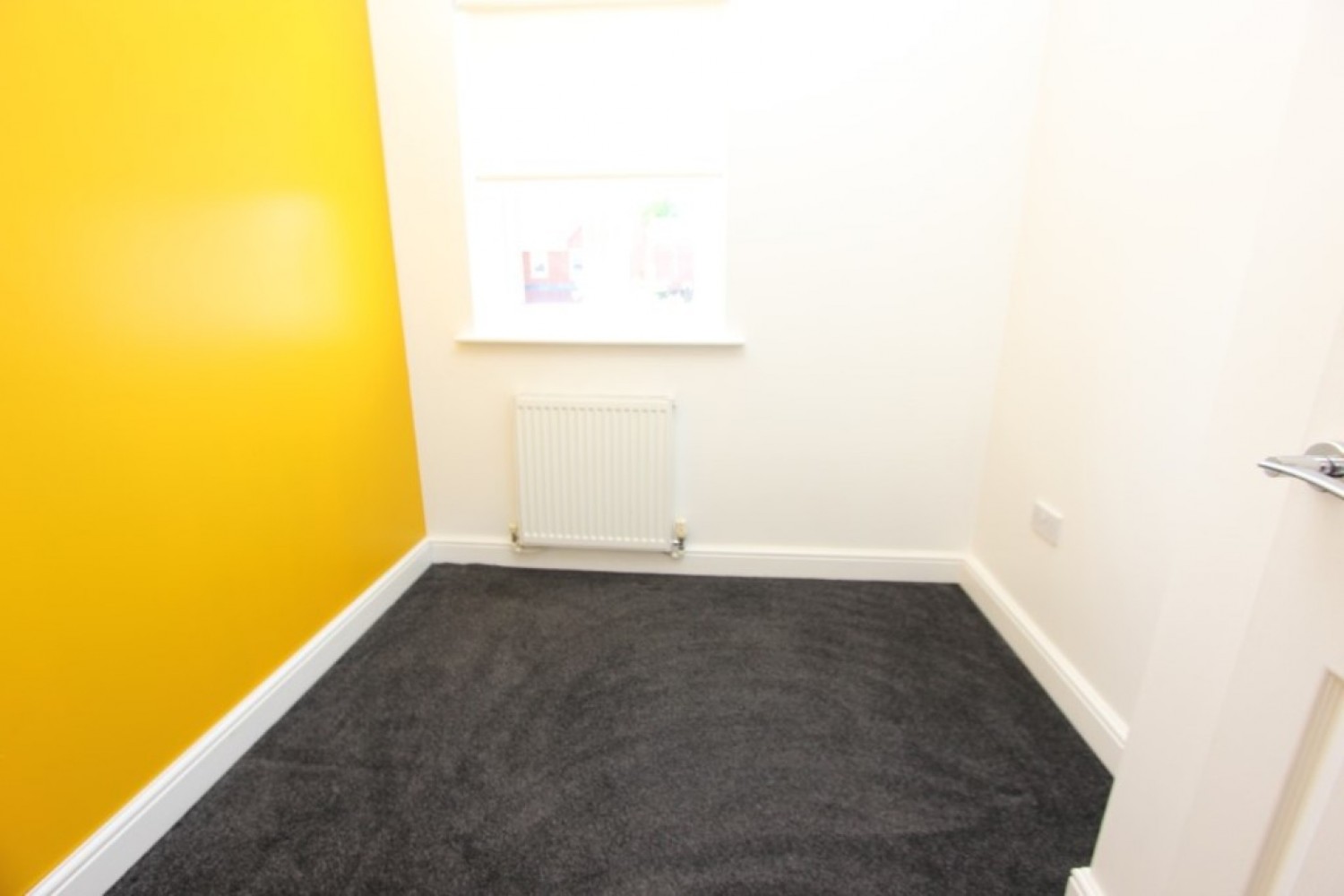 CABUSLANG- Dalziel Crescent- G72 7UR