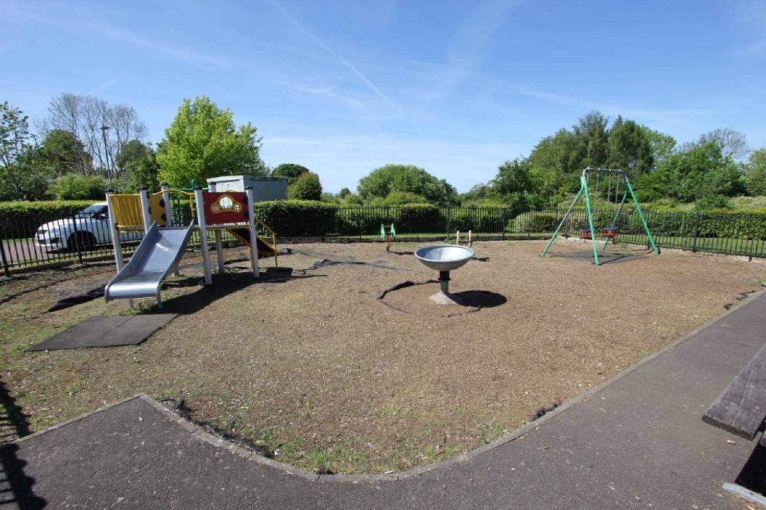 CABUSLANG- Dalziel Crescent- G72 7UR