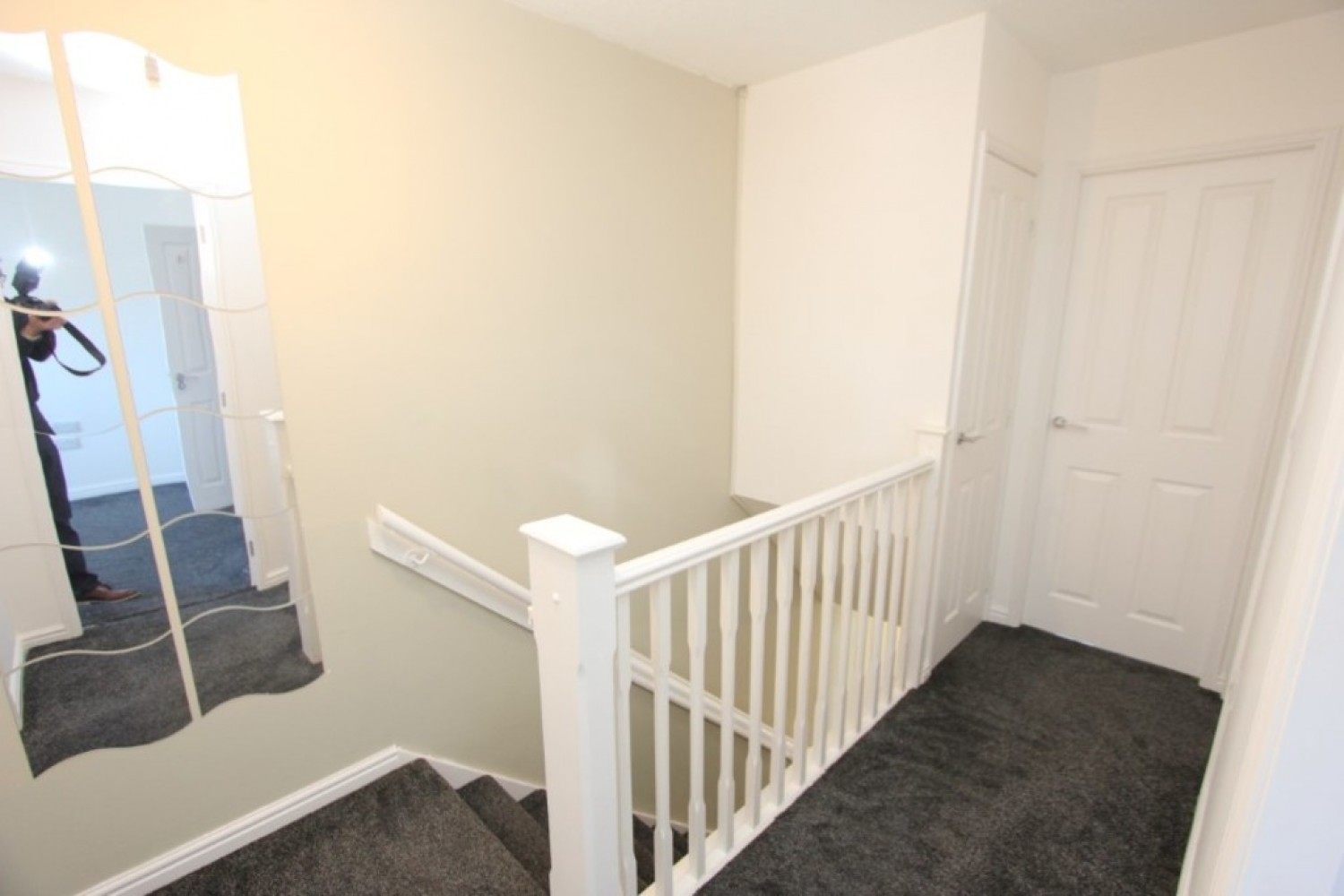 CABUSLANG- Dalziel Crescent- G72 7UR