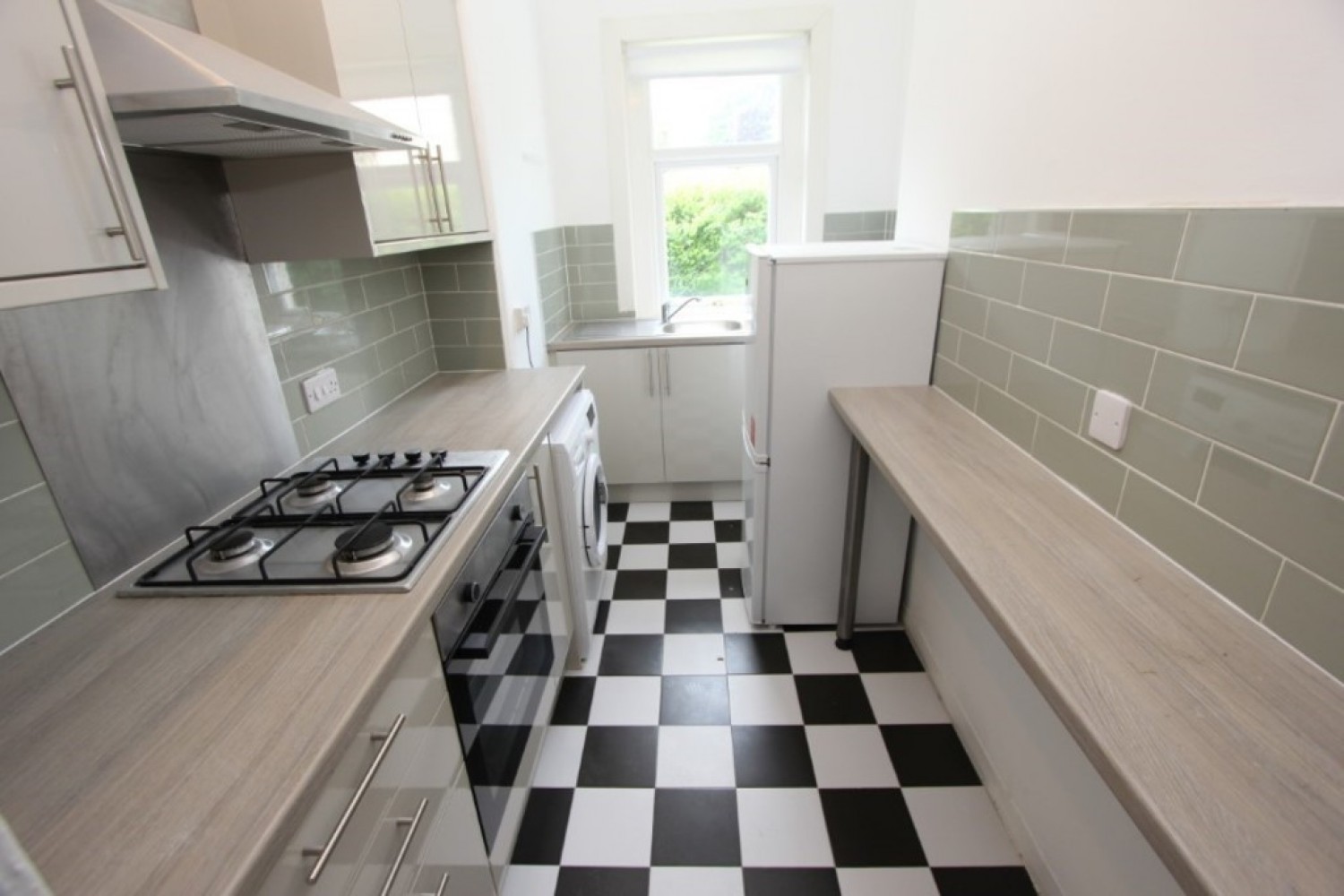 THORNLIEBANK- Harport Street - G46 8HD