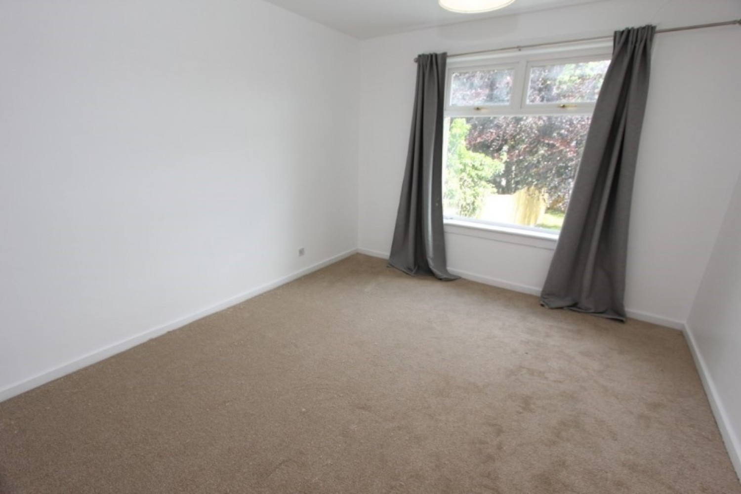 THORNLIEBANK- Harport Street - G46 8HD