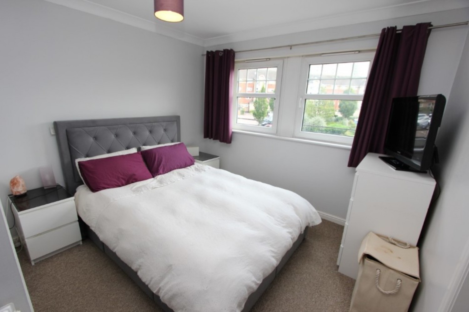 SHAWLANDS- RIVERFORD RD- FURNISHED