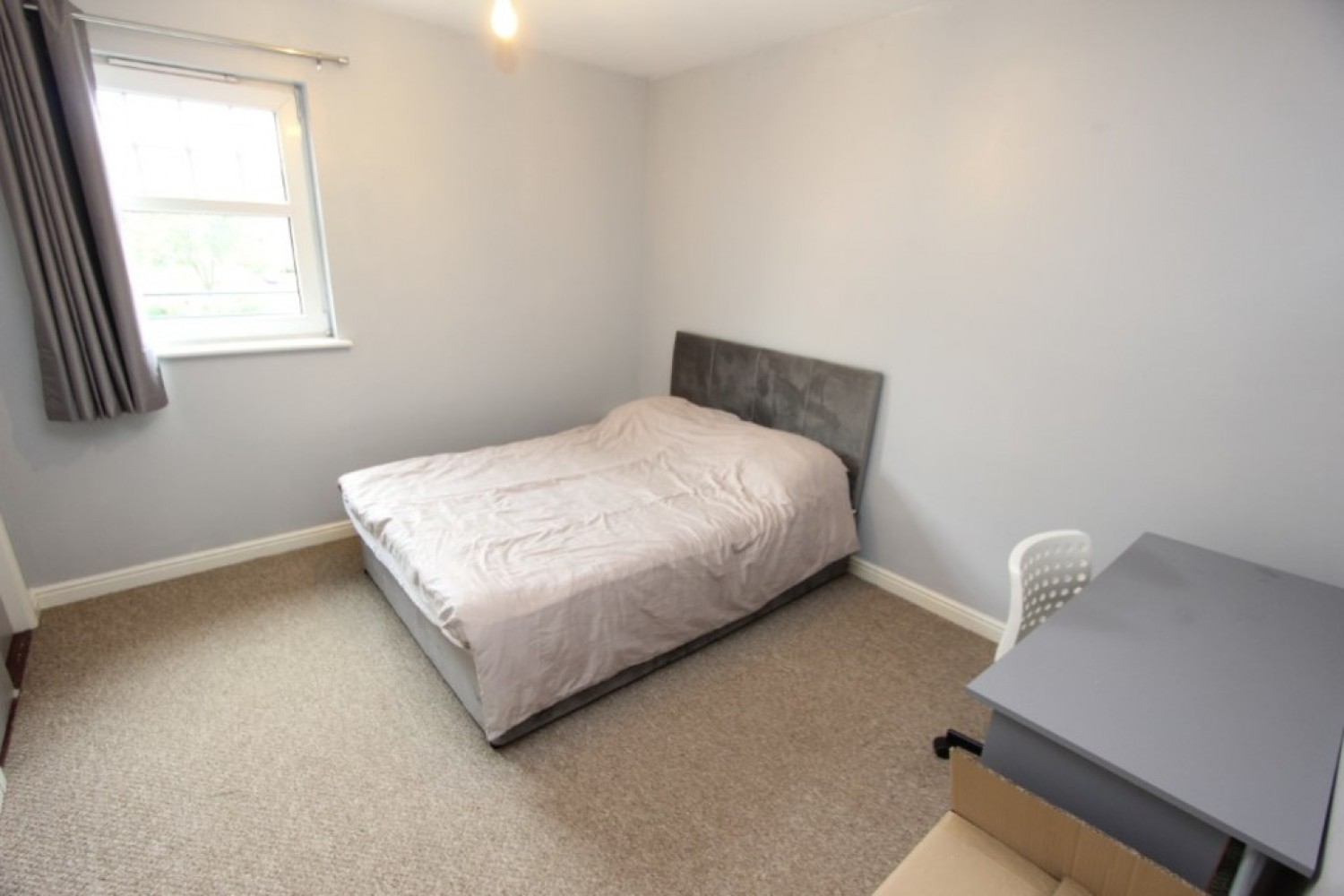 SHAWLANDS- RIVERFORD RD- FURNISHED