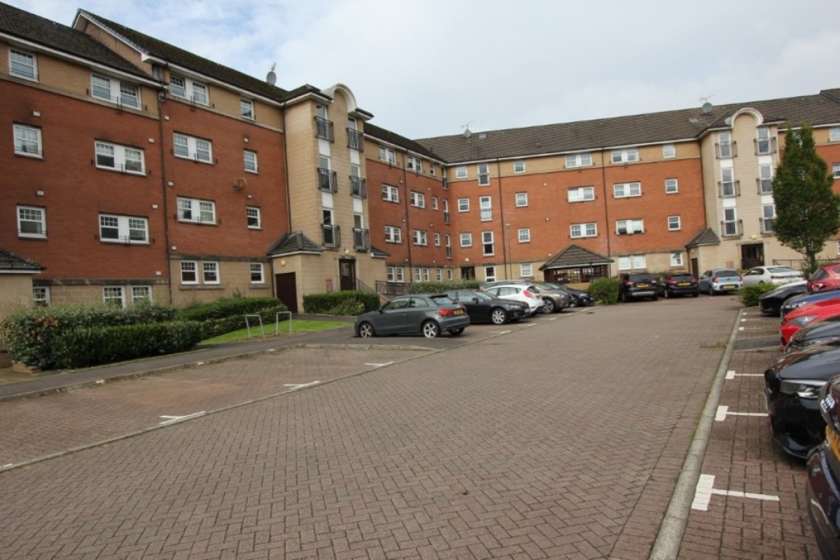 SHAWLANDS- RIVERFORD RD- FURNISHED