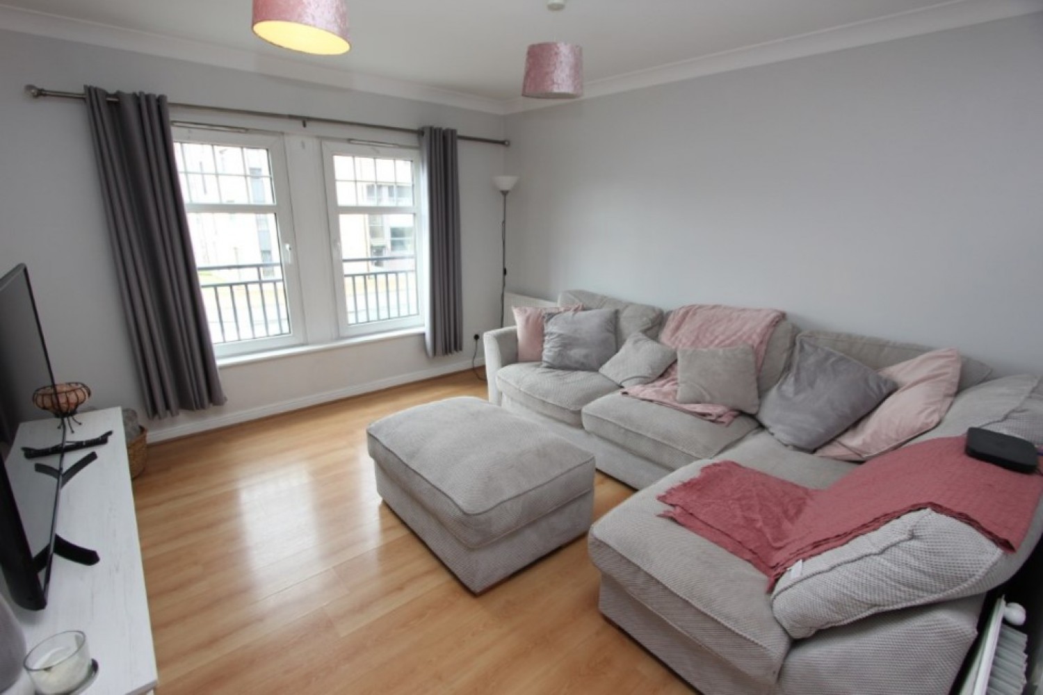SHAWLANDS- RIVERFORD RD- FURNISHED