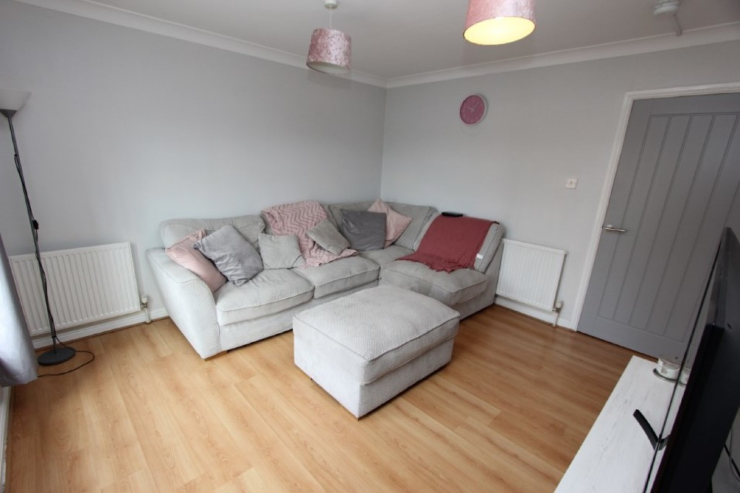 SHAWLANDS- RIVERFORD RD- FURNISHED
