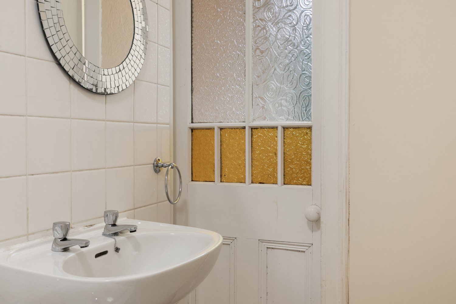 1 bedroom Flat for Sale SHAWLANDS- STRATHYRE- STREET