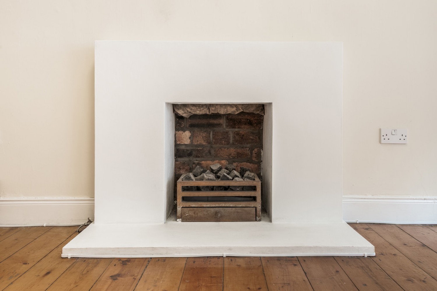 1 bedroom Flat for Sale SHAWLANDS- STRATHYRE- STREET