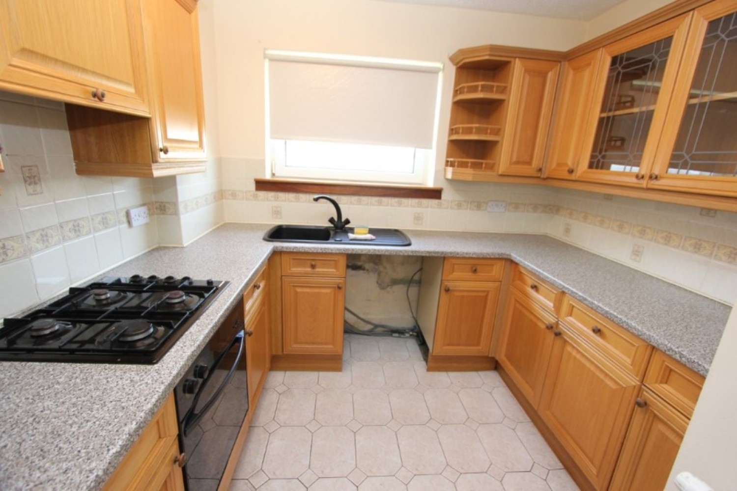 2 bedroom Flat for Letting CASTLEMILK- Arinprior Quadrant- G45 9EY