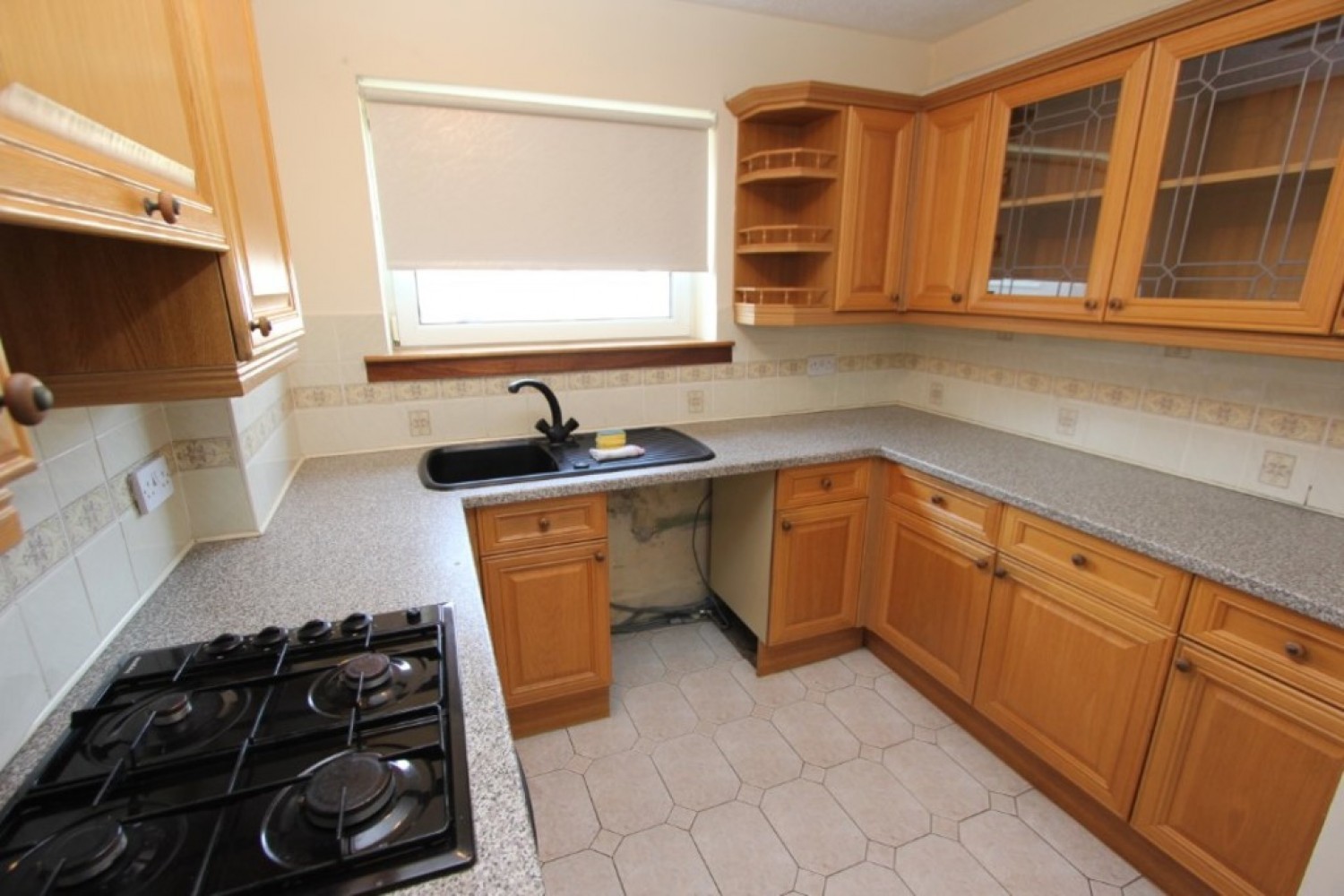 2 bedroom Flat for Letting CASTLEMILK- Arinprior Quadrant- G45 9EY