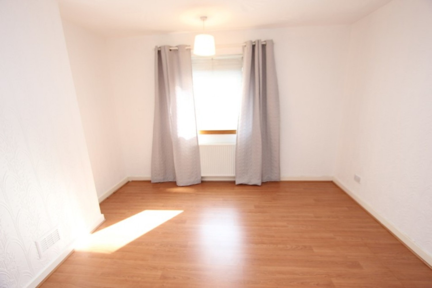 2 bedroom Flat for Letting CASTLEMILK- Arinprior Quadrant- G45 9EY