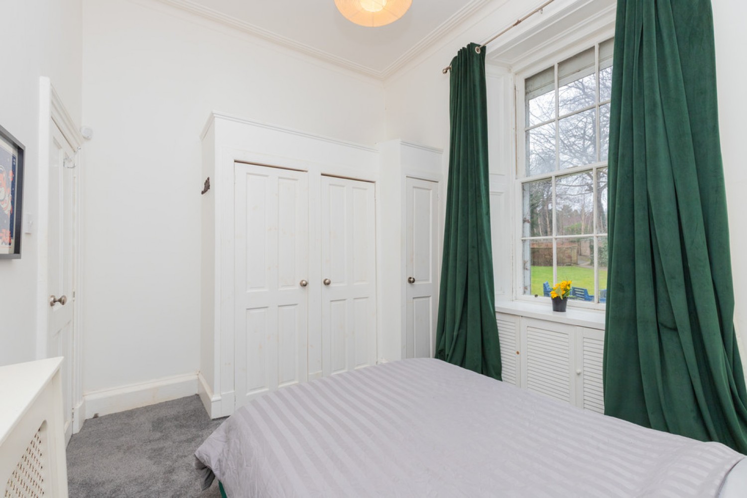 2 bedroom Flat in Queens Park Avenue, Queenspark, Glasgow