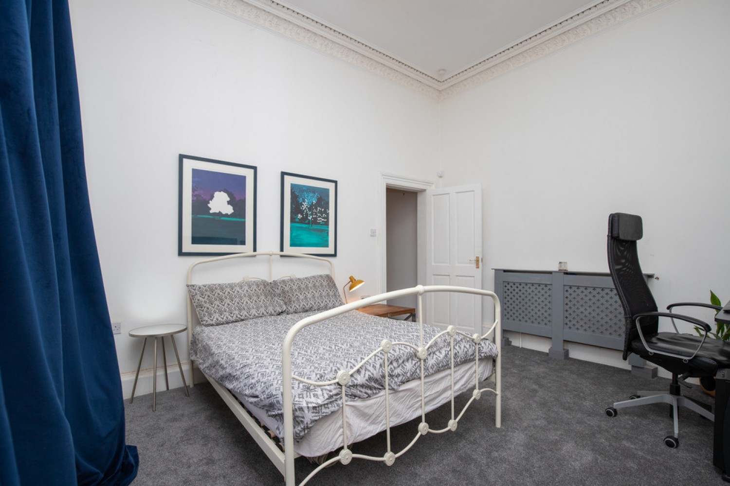 2 bedroom Flat in Queens Park Avenue, Queenspark, Glasgow