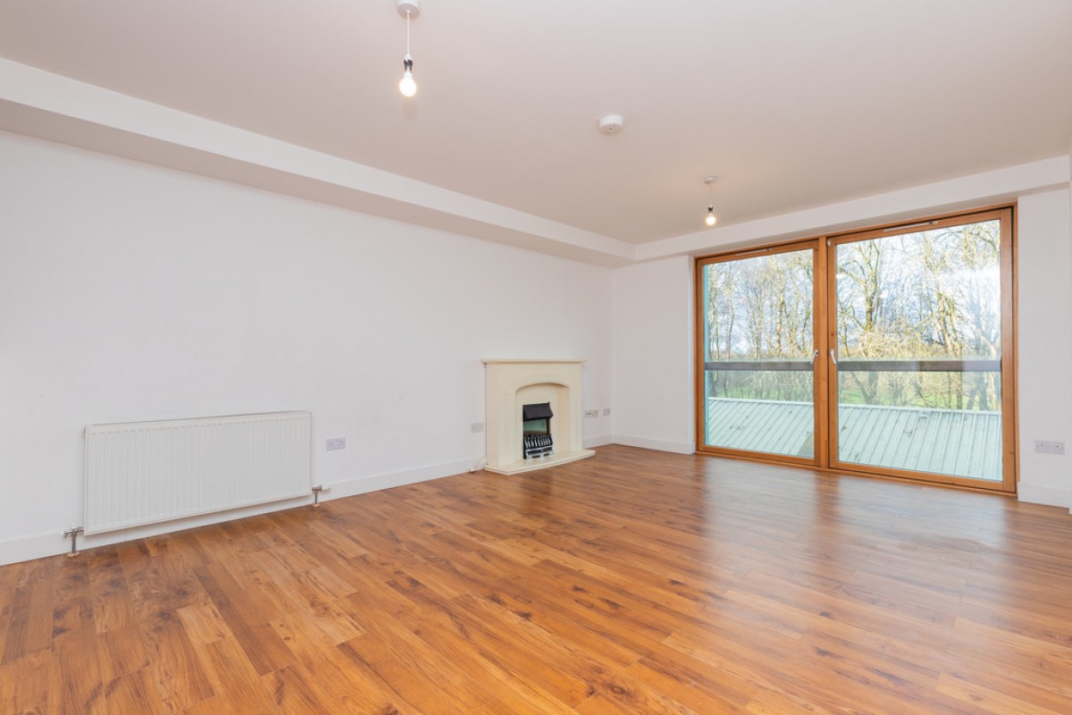 POLLOKSHAWS, HAGGS GATE, G41 4BB - UNFURNISHED