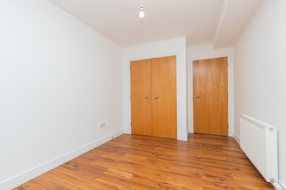 POLLOKSHAWS, HAGGS GATE, G41 4BB - UNFURNISHED